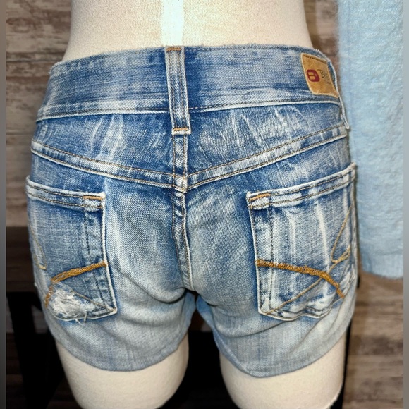 🍀BKE Denim Blue Women's Shorts - Picture 5 of 6